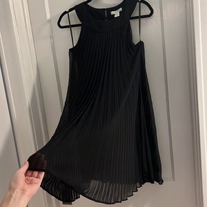 White House | Black Market Pleated Mini Cocktail Dress - Black, Size 6